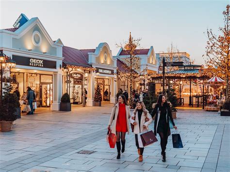 Parndorf Designer Outlet .